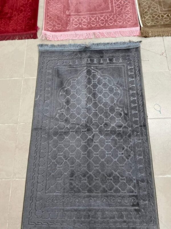 مصليه قطيفه